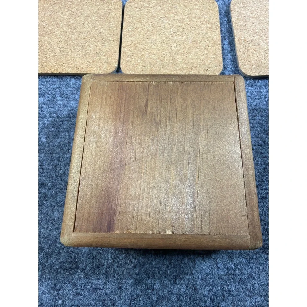 University of Delaware Coasters Set of 6 with Wood Caddy